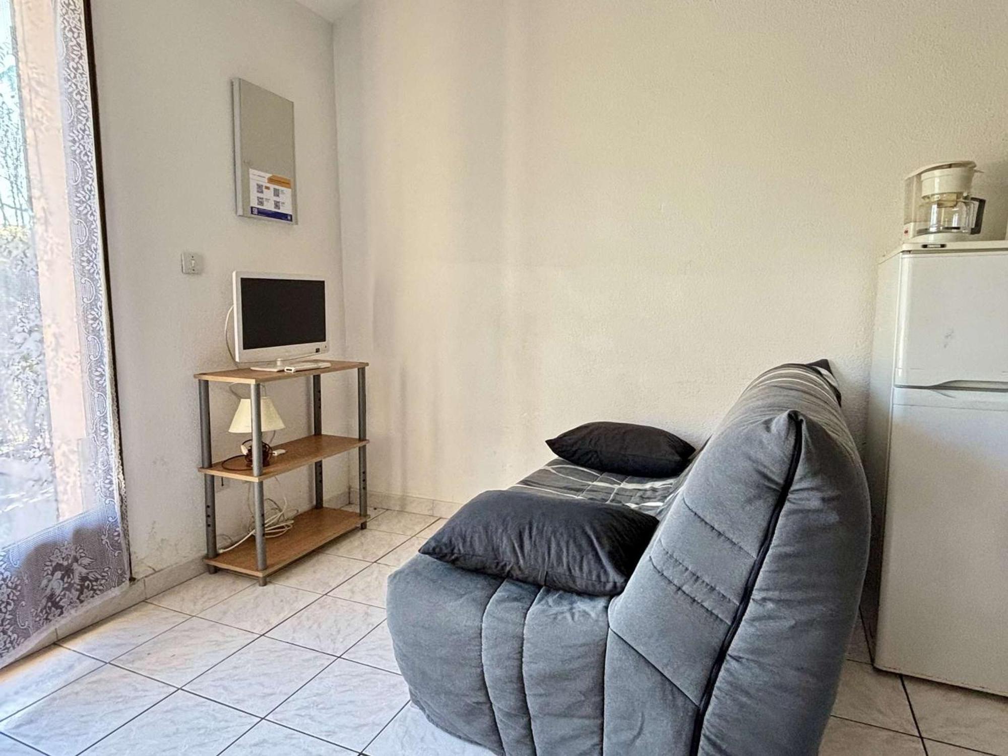 Maison 2 Pieces Avec Mezzanine, Piscine Et Parking Prives, 6 Couchages A 700M De La Plage - Argeles-Sur-Mer - Fr-1-225-74 Exterior foto